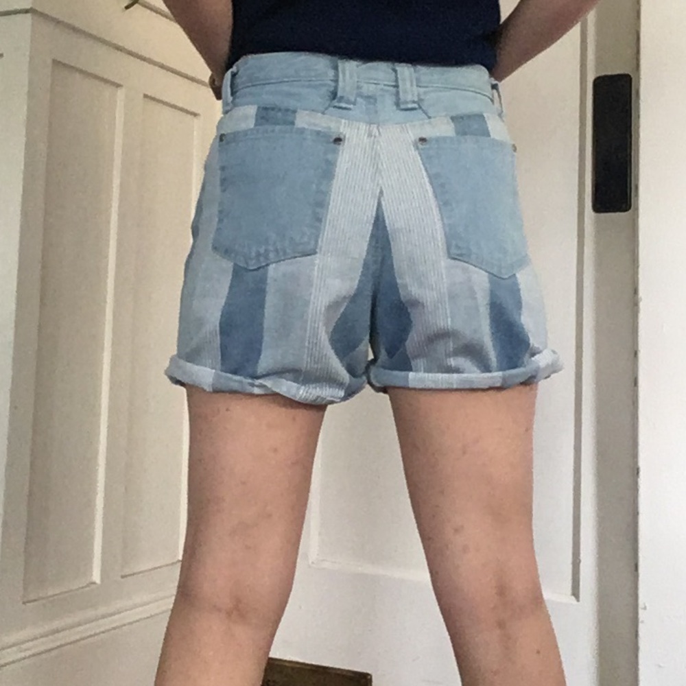 Vintage striped 90’s denim shorts - Picture 2 of 6